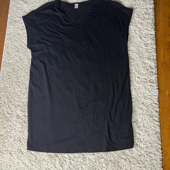 Women’s XL Black V-Neck Dress - Picture 1 of 5
